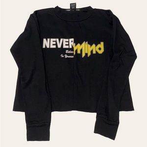 Graphic cropped sweatshirt